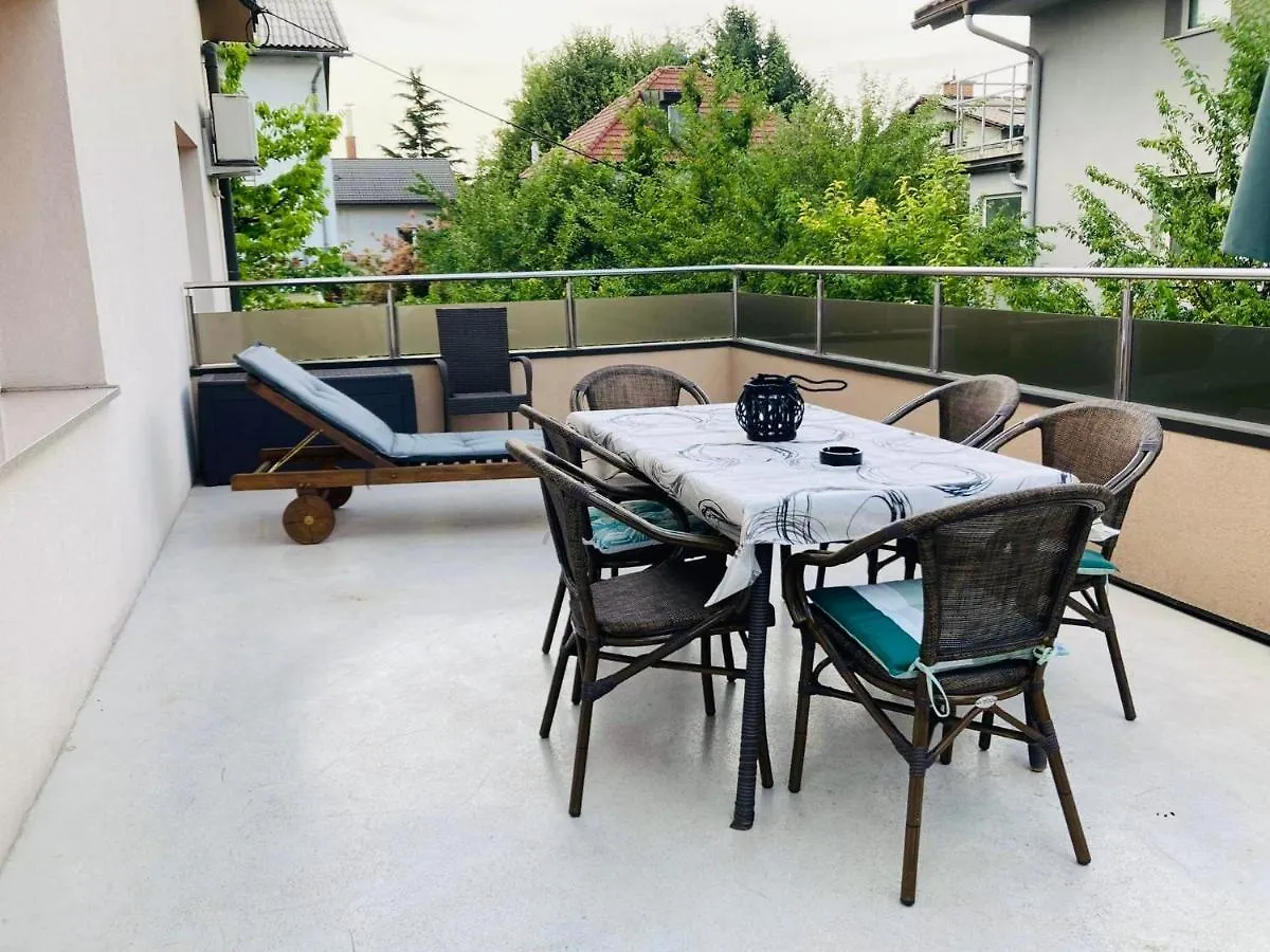 Apartment Armic location